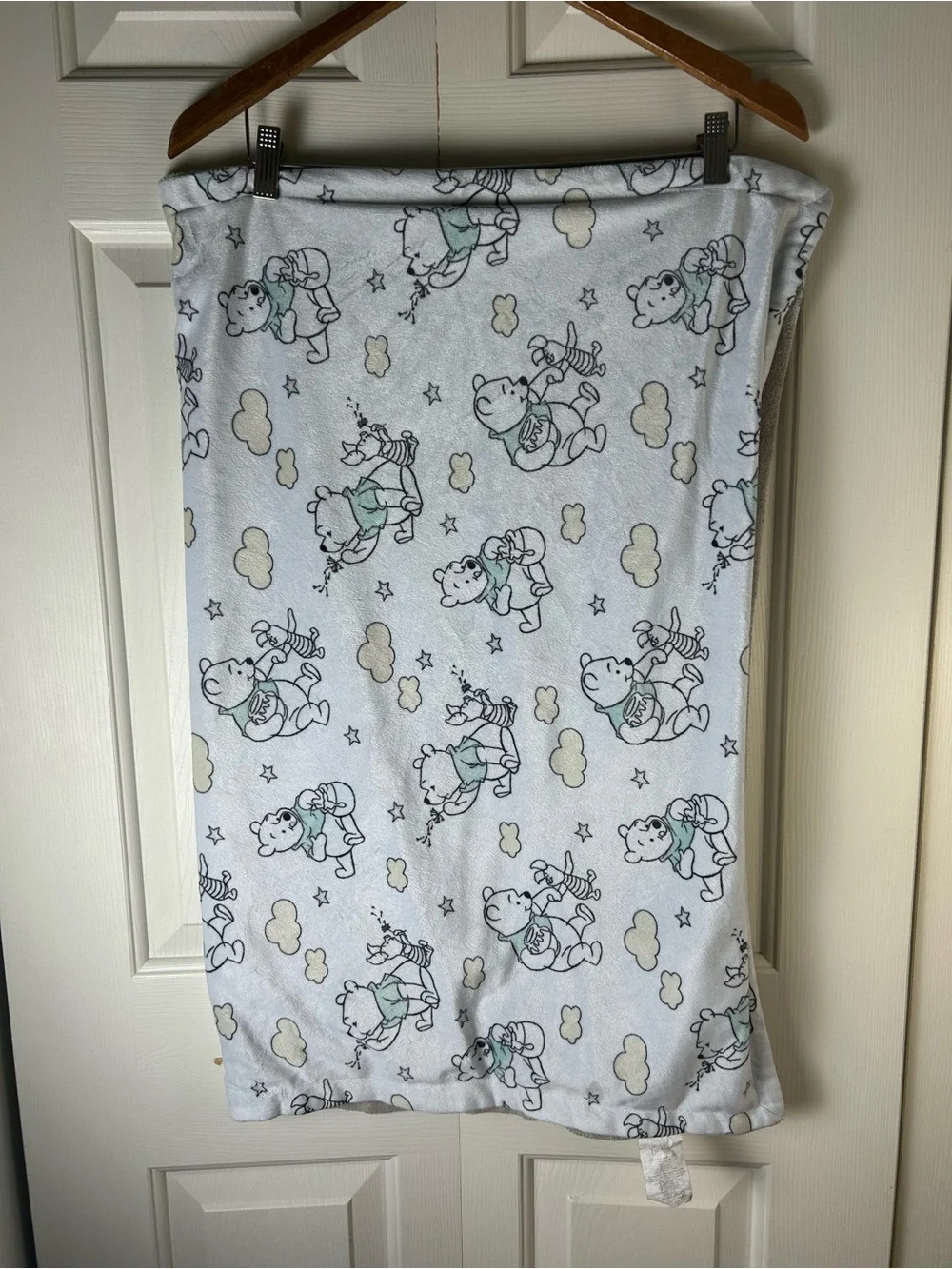 Disney Baby Winnie the Pooh Baby Blanket Tan White Piglet Clouds Star Dandelion